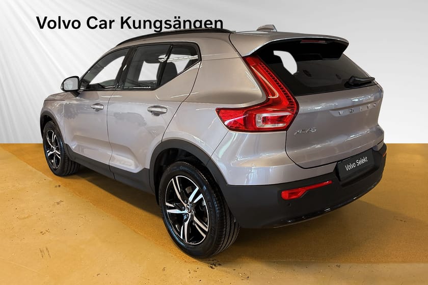 Bild 4 av Volvo XC40 B4 FWD Bensin Plus Dark Rattvärme Selekt