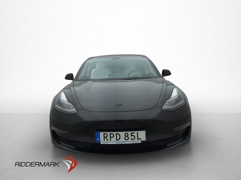 Bild 3 av Tesla Model 3 Long Range AWD Autopilot Svensksåld Kamera