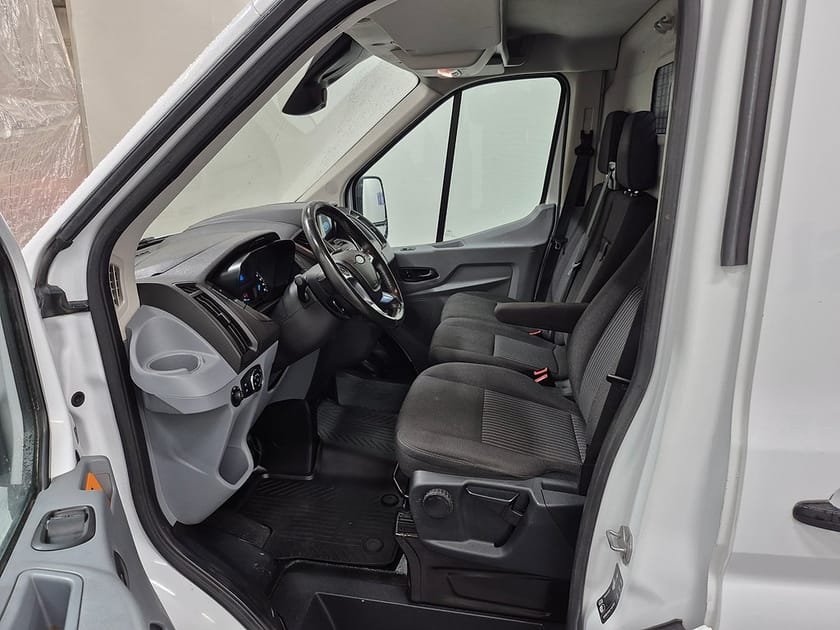 Bild 2 av Ford Transit 350 LÅNGT HÖGSKÅP TDCI 170HK