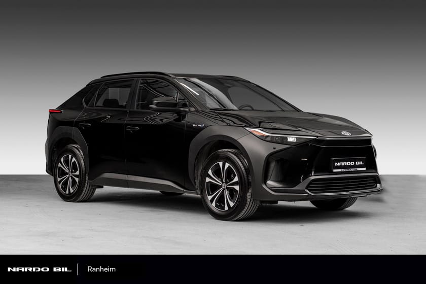 Bilde 1 av Toyota bZ4X AWD Active Tech/R.Kamera/LED