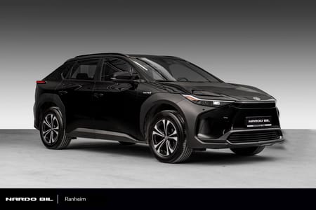 Toyota bZ4X AWD Active Tech/R.Kamera/LED