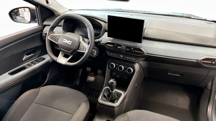 Bild 4 av Dacia Jogger 7-sätes EXTREME TCE 110 7-SITS Privatleasing 2790kr/mån