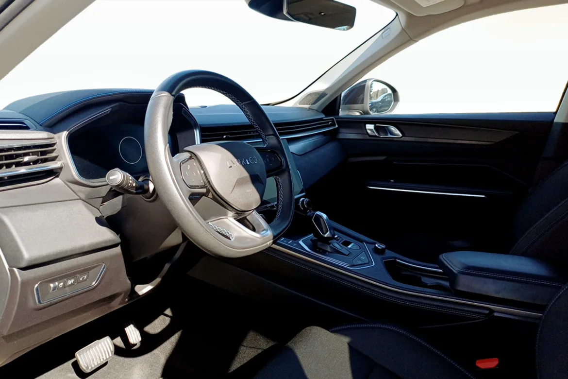 Lynk & Co 01 PHEV
