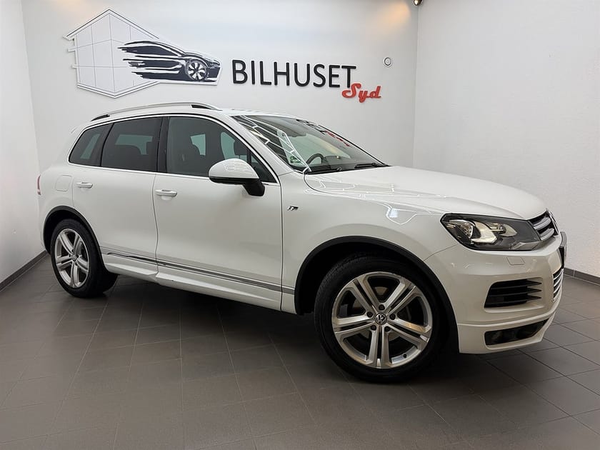 Bild 2 av Volkswagen Touareg 3.0 V6 TDI 4M 245hk R-Line Navi/360kamera/Läder/Krok/Luftf/Keyle