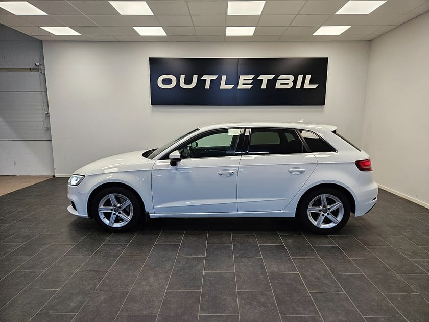Bild 2 av Audi A3 Sportback 1.5 TFSI 150hk S Tronic Proline PDC