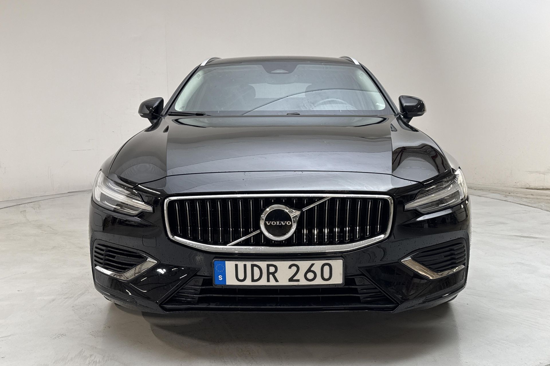Volvo V60 Recharge T6 AWD 2023, bild 5/10