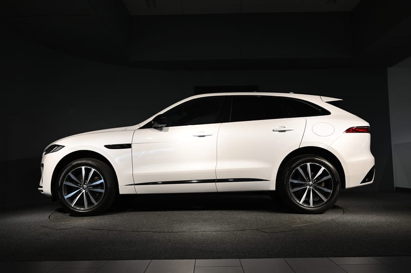 Bild 3 av Jaguar F-Pace P400e PHEV R-Dynamic SE | Business Lease 6.777 kr ex. moms