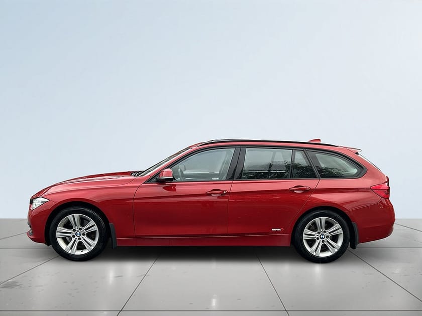 Bild 4 av BMW 320d xDrive Touring Sport line Drag/SoV-Däck/Navi/Kamera/Psens
