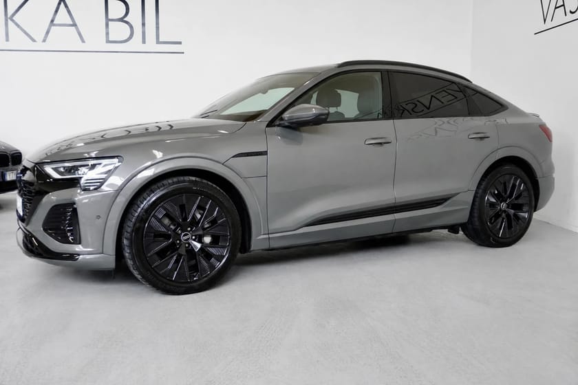 Bild 4 av Audi Q8 Sportback 55 e-tron quattro S-line Selection SE Spec