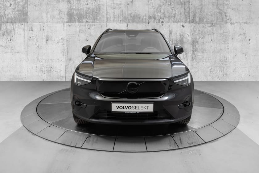 Bilde 4 av Volvo EX40 Twin Motor Performance Ultra Black Edition Loaded