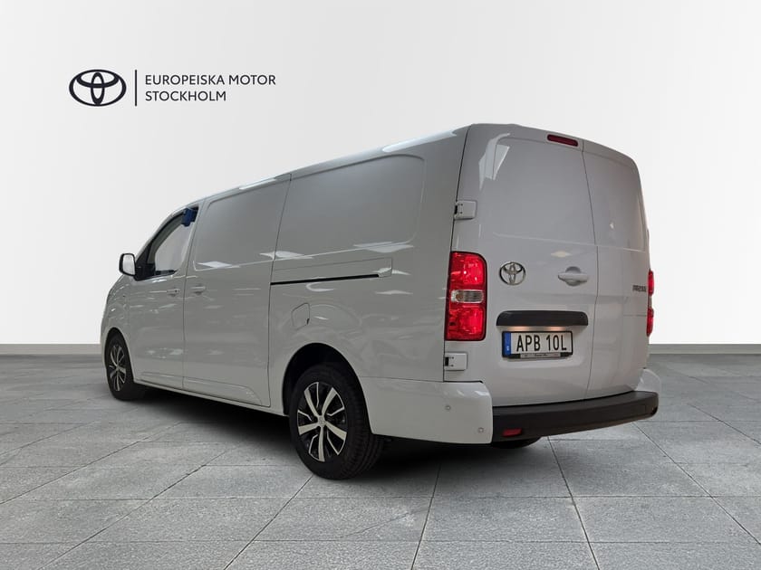 Bild 2 av Toyota Proace L2 LONG 2,0D 180 HK AUTO PROFESSIONAL V-HJUL