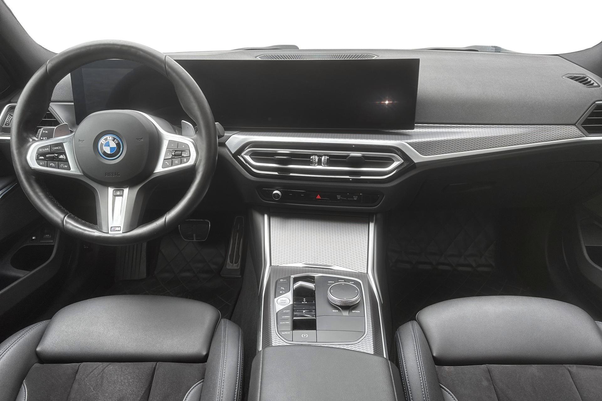 BMW 330 e xDrive Touring 2024, bild 7/10