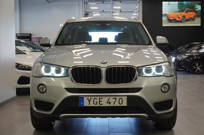 Bild 2 av BMW X3 xDrive20d Aut Drag PDC HiFi Servad