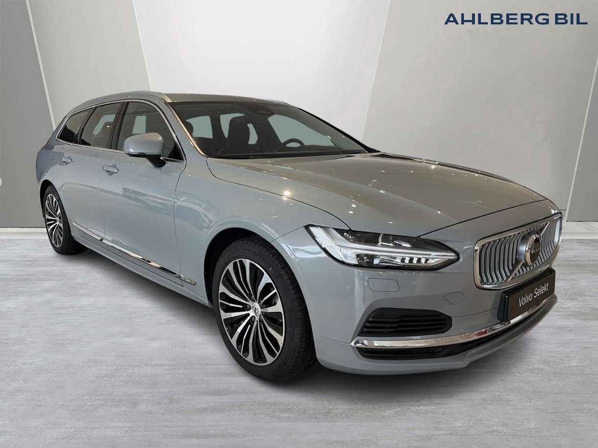 Volvo V90 2024