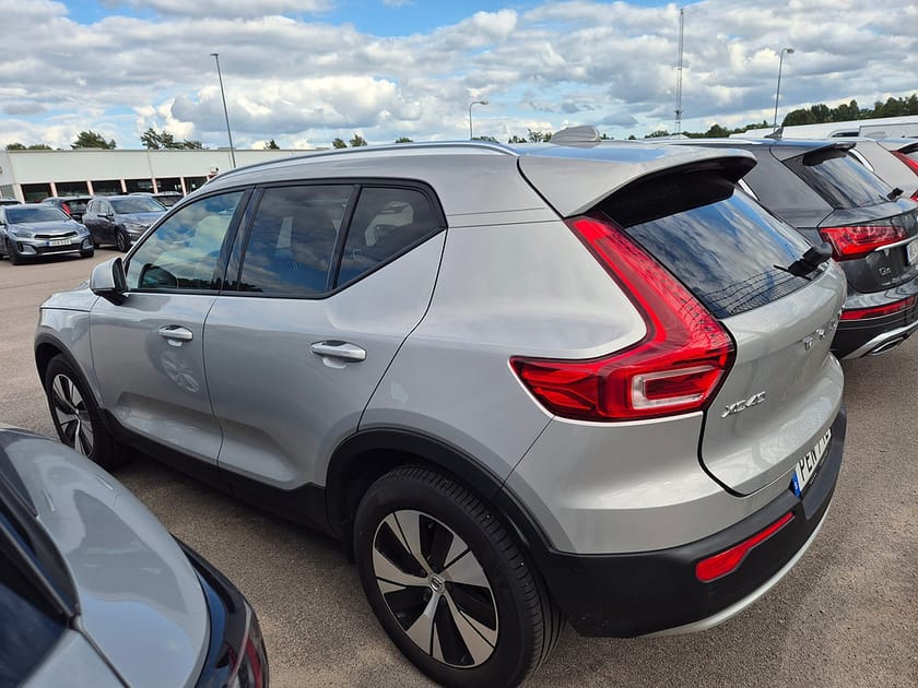 Bild 4 av Volvo XC40 B3 MILDHYBRID Core 163HK 360 kamera
