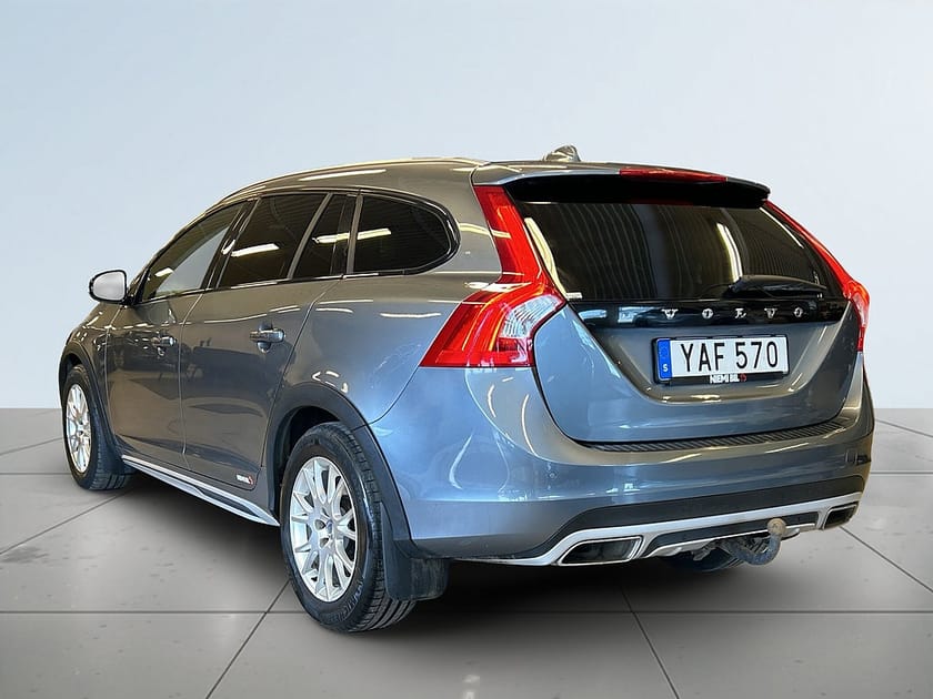 Bild 5 av Volvo V60 Cross Country D4 AWD Summum Drag/P-Värm/S&V/P-Sens/Skinn/Rem bytt/Nav