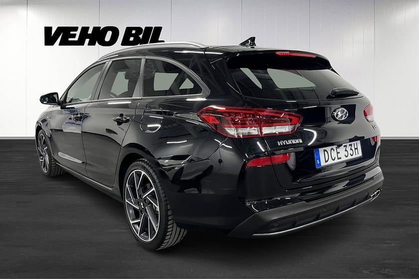 Bild 4 av Hyundai i30 Kombi 1.5 T-GDI DCT N-Line //SoV HJUL INGÅR//BACKKAMERA