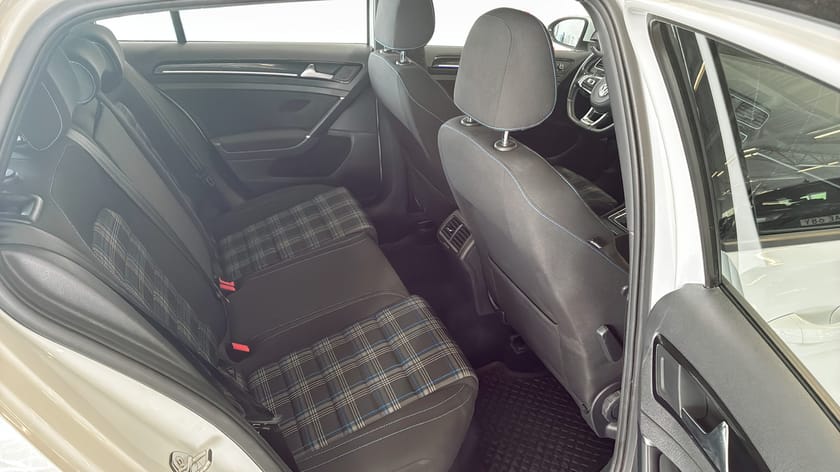 Bild 5 av Volkswagen Golf GTE 1 Års Garanti