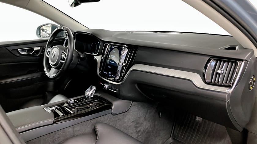 Bild 2 av Volvo V60 Recharge T8 AWD // INSCRIPTION