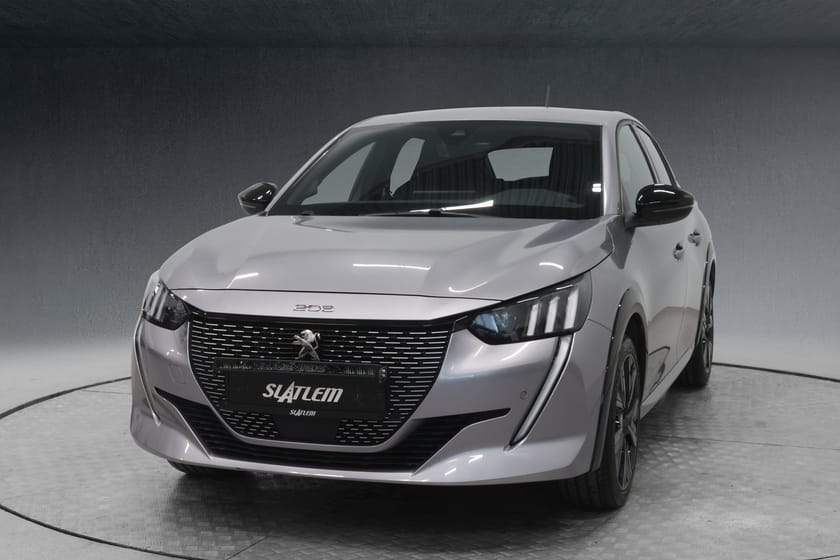 Bilde 2 av Peugeot e-208 GT | ADAPTIVE CRUISE/RYGGEKAMERA/LED