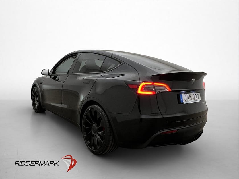 Bild 5 av Tesla Model Y Performance AWD Ljus Interiör Moms Pano Kamera
