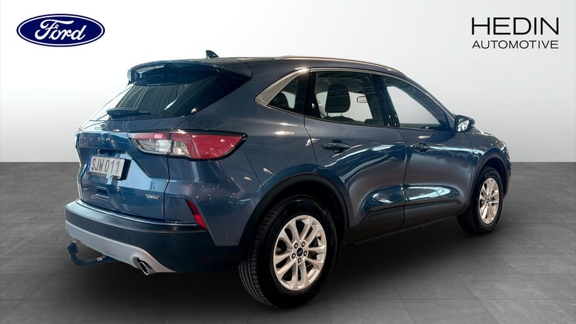 Bild 2 av Ford Kuga Plug-In Hybrid Titanium 225Hk / 64Km räckvidd / Rattvärme