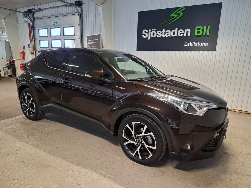 Bild 3 av Toyota C-HR Hybrid CVT X-Edition Backkamera Rattvärme
