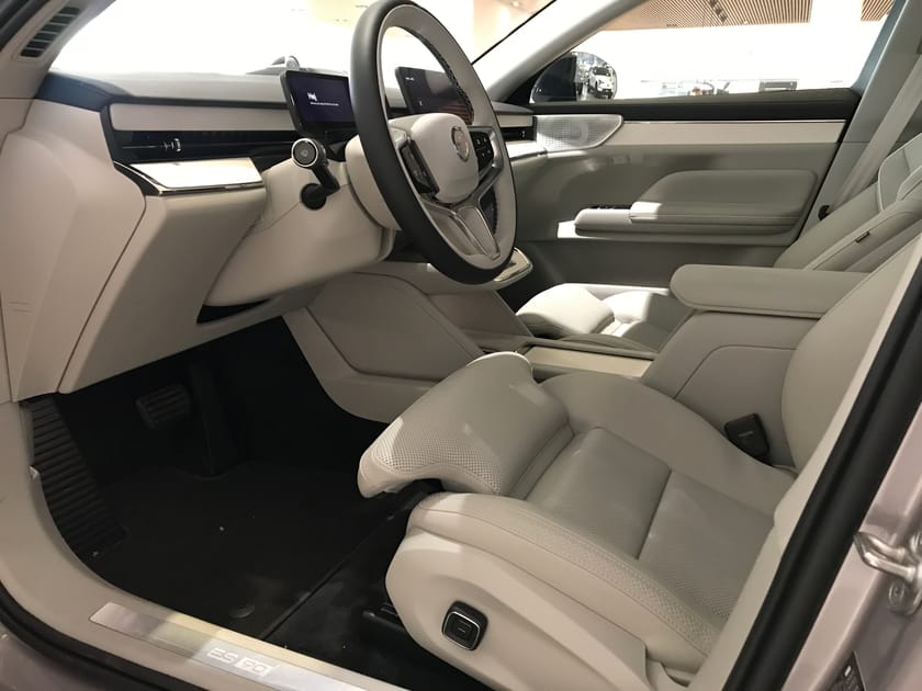 Bild 4 av Volvo ES90 Single Motor Extended Range Ultra