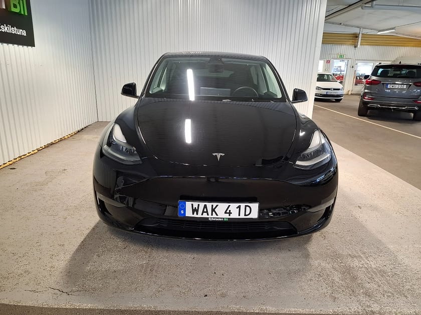 Bild 2 av Tesla Model Y Long Range AWD 77 kwh 514hk Adaptiv Farthållare Led GPS