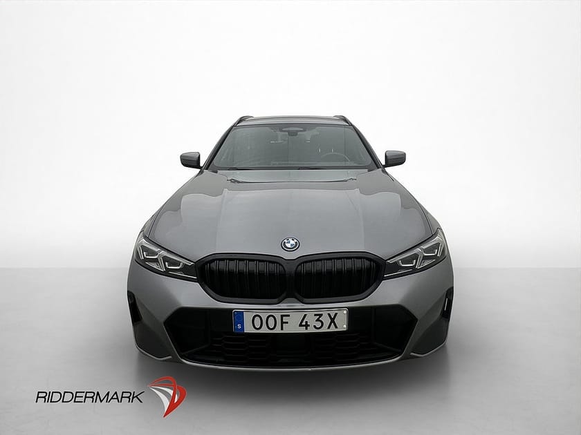 Bild 2 av BMW 330e xDrive Touring M Sport Shadowline Kamera Navi CarPlay Drag