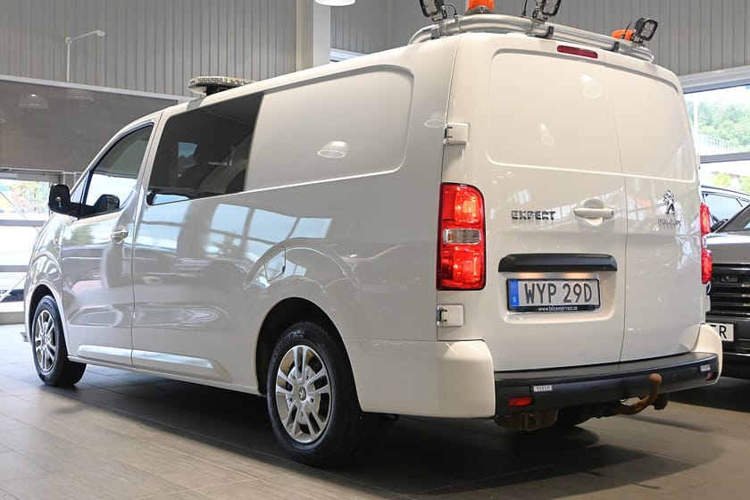 Bild 3 av Peugeot Expert Utökad Last 2.0 BlueHDi 180hk CrewCab L3 PRO+ 6-sits