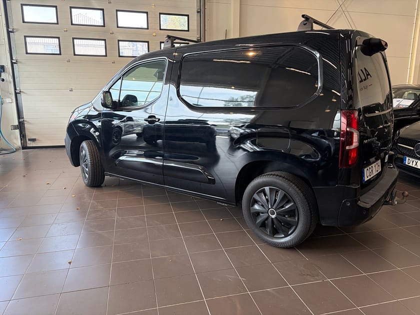 Bild 4 av Peugeot Partner Utökad Last Pro + L1 1.5 BlueHDi 130 Automat /Drag/Värmare