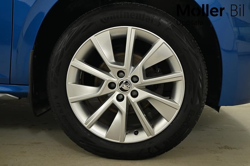 Bild 3 av Škoda Kamiq Skoda Style 1,0 TSI 110 Hk Adventure, Backkamera, Drag