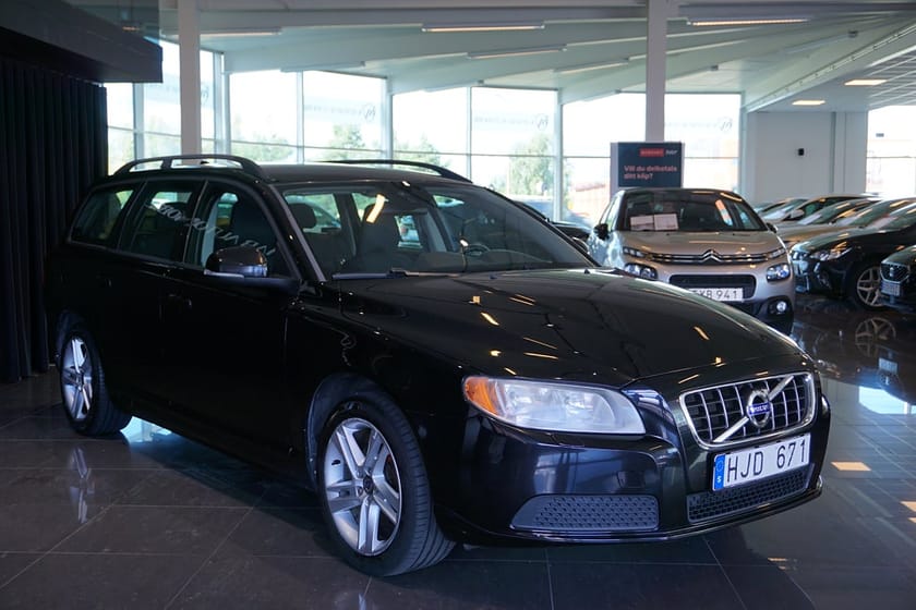 Bild 2 av Volvo V70 T4 Momentum Nordic Edition 180hk Svensksåld