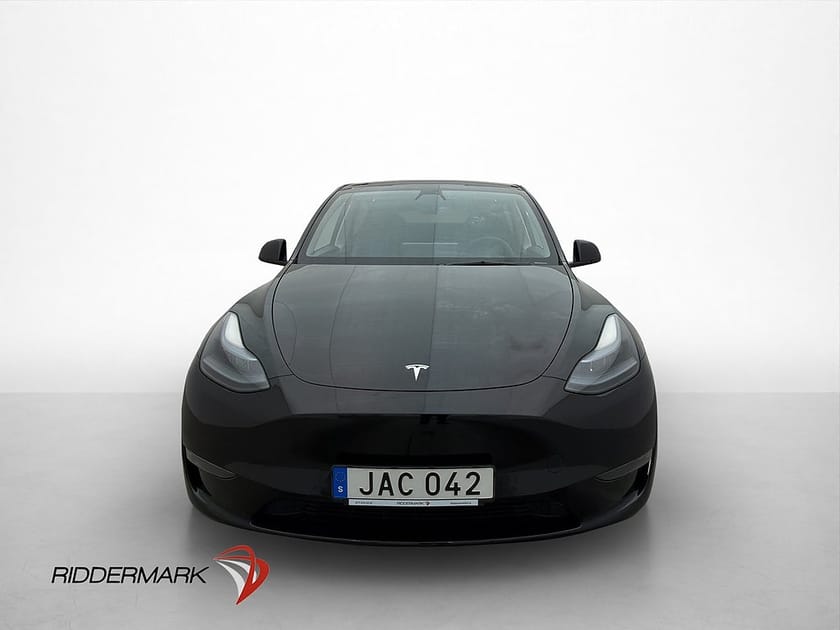 Bild 3 av Tesla Model Y Long Range AWD 514hk MOMS Drag Pano Kamera