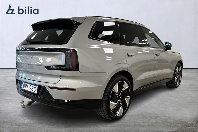 Bild 5 av Volvo EX90 Twin Motor 7-seater Ultra 7-sätes B&W 22" Drag Pilot Assist