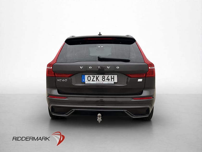 Bild 5 av Volvo XC60 Recharge T6 AWD R-Design Pano Värmare Drag Kamera