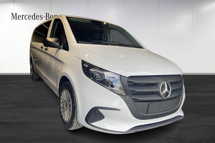 Bild 2 av Mercedes-Benz Vito Tourer 116 CDI 4x4 3.2t Ex- Lång, Pro, 8-sits
