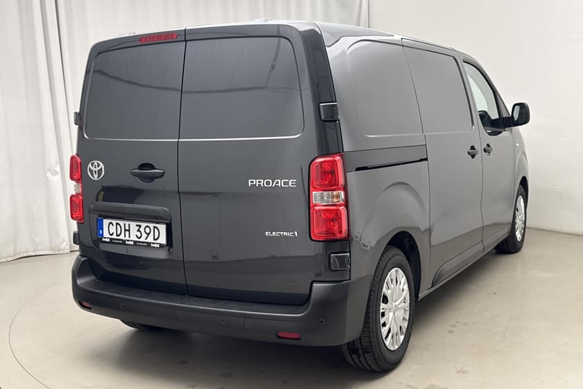 Bild 3 av Toyota Proace Electric 75 75kWh (136hk) Backkamera