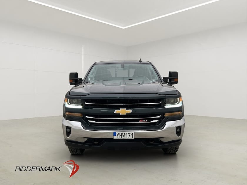 Bild 5 av Chevrolet Silverado 1500 Dubbelhytt Z71 5.3 4WD Drag BOSE B-Kamera CARPLAY