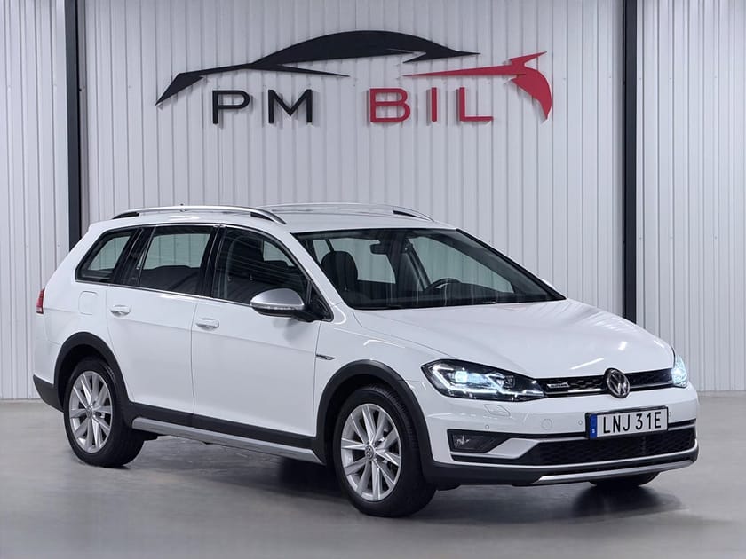 Bild 2 av Volkswagen Golf Alltrack 2.0 TDI 4Motion Drag Värmare S&V-Hjul B-Kamera Nyservad