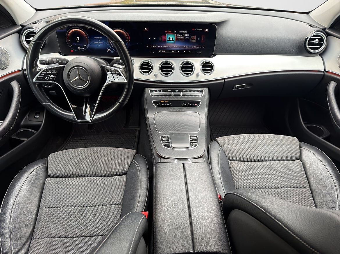 Mercedes-Benz E 300 T de 4MATIC, bild 11 av 19