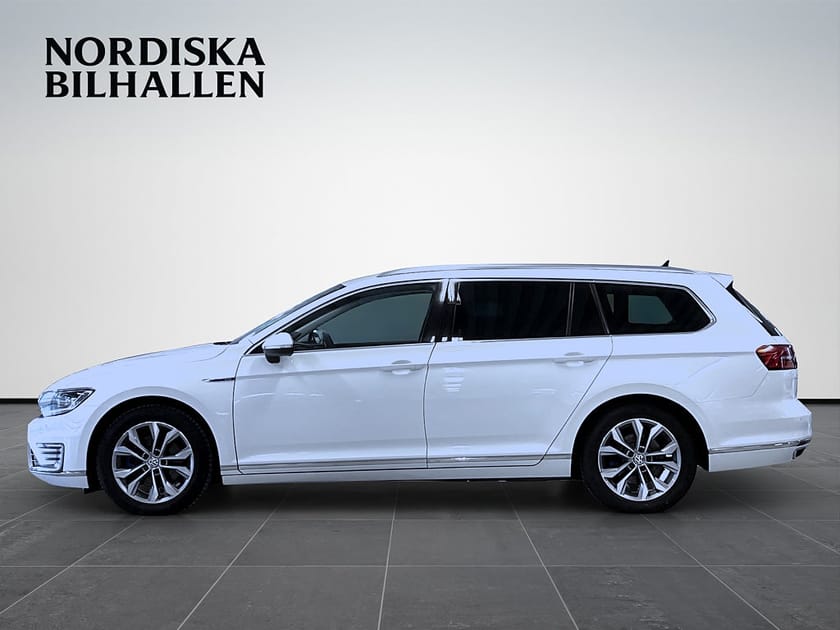 Bild 4 av Volkswagen Passat Variant GTE 1.4 TSI ACT Nybesiktad Värmare Drag
