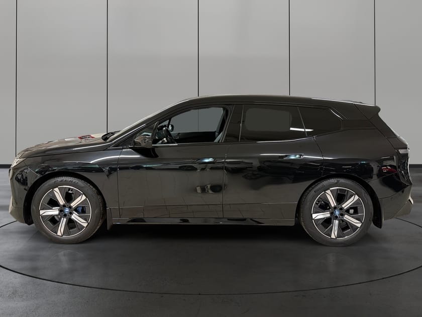 Bilde 2 av BMW iX xDrive40 