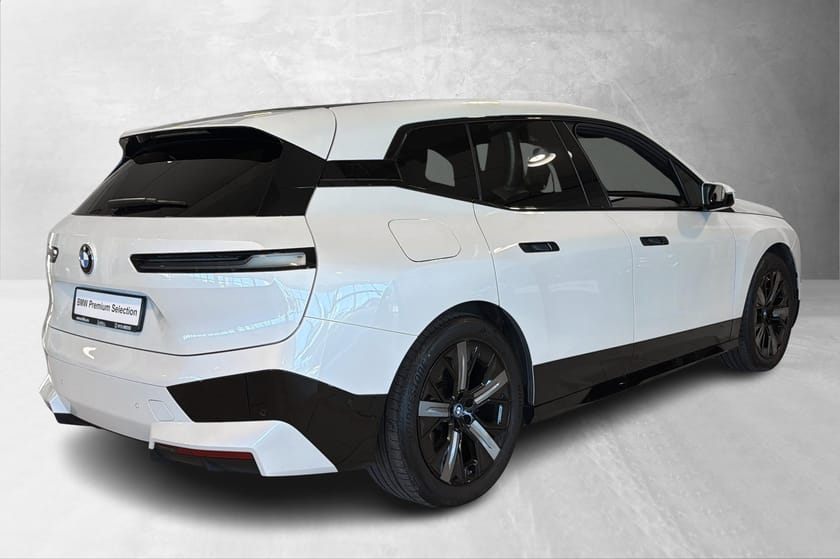 Bilde 4 av BMW iX xDrive40