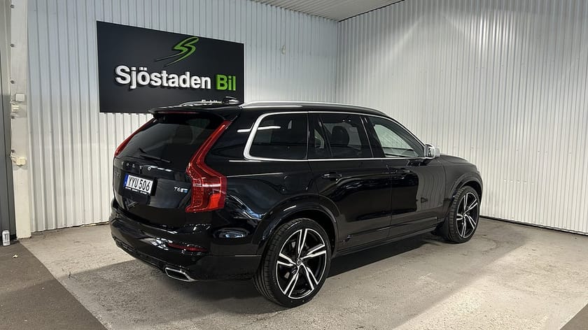 Bild 5 av Volvo XC90 T6 AWD 7-sits R-Design Pano B&W Luft Kolfiber SE UTR