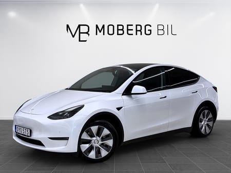 Tesla Model Y Long Range AWD 514hk Pano Läder B-Kamera Navi