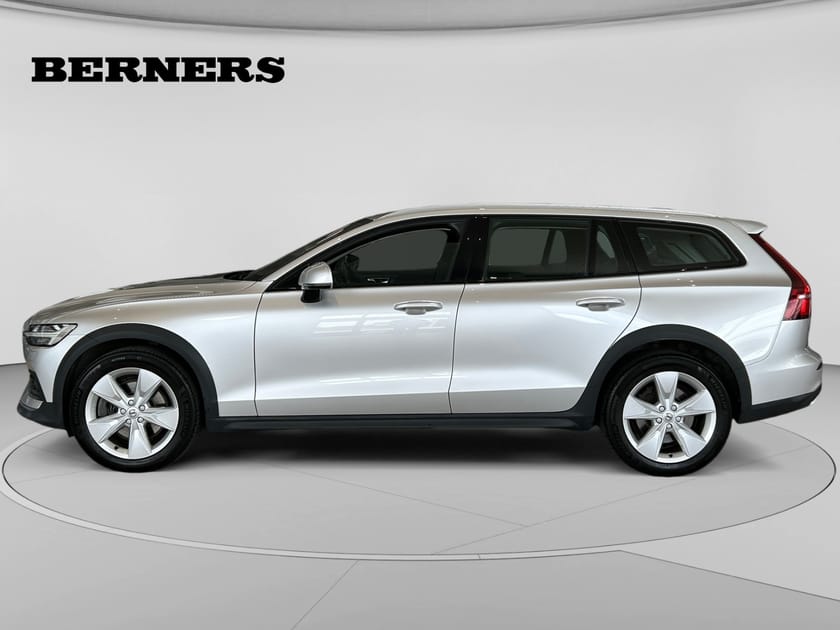 Bild 2 av Volvo V60 Cross Country D4 AWD Geartronic 190hk