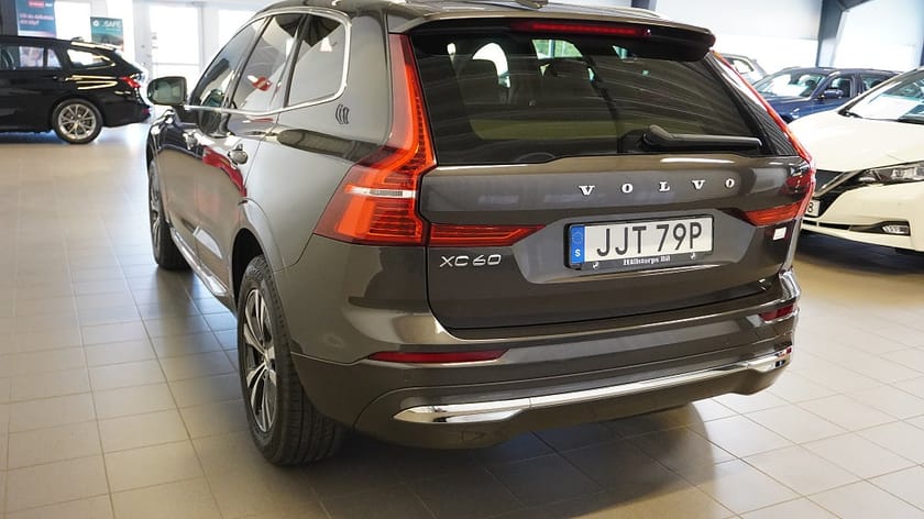 Bild 4 av Volvo XC60 Recharge T6 AWD/Core Edition/BACKKAMERA/PANO/DRAG