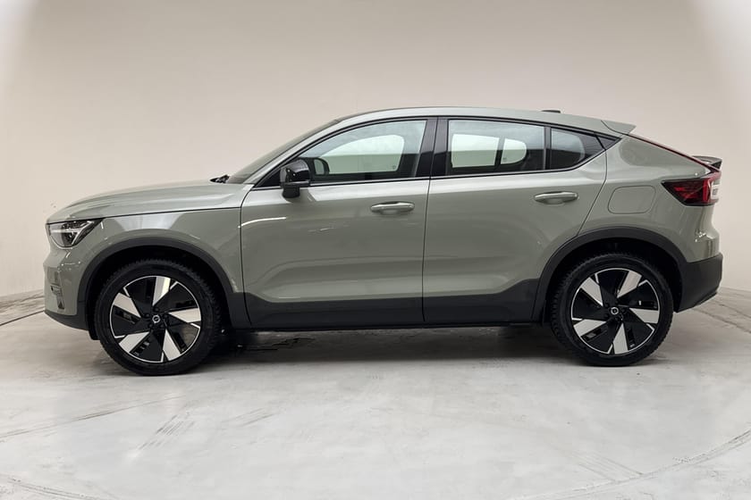 Bild 2 av Volvo C40 Recharge Extended Range (252hk) Core Panorama